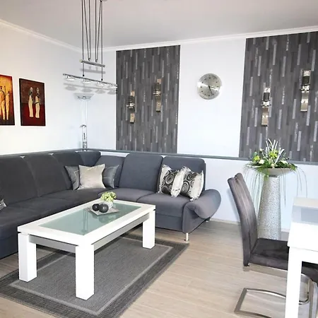 Brandungsbad 36 * Grömitz